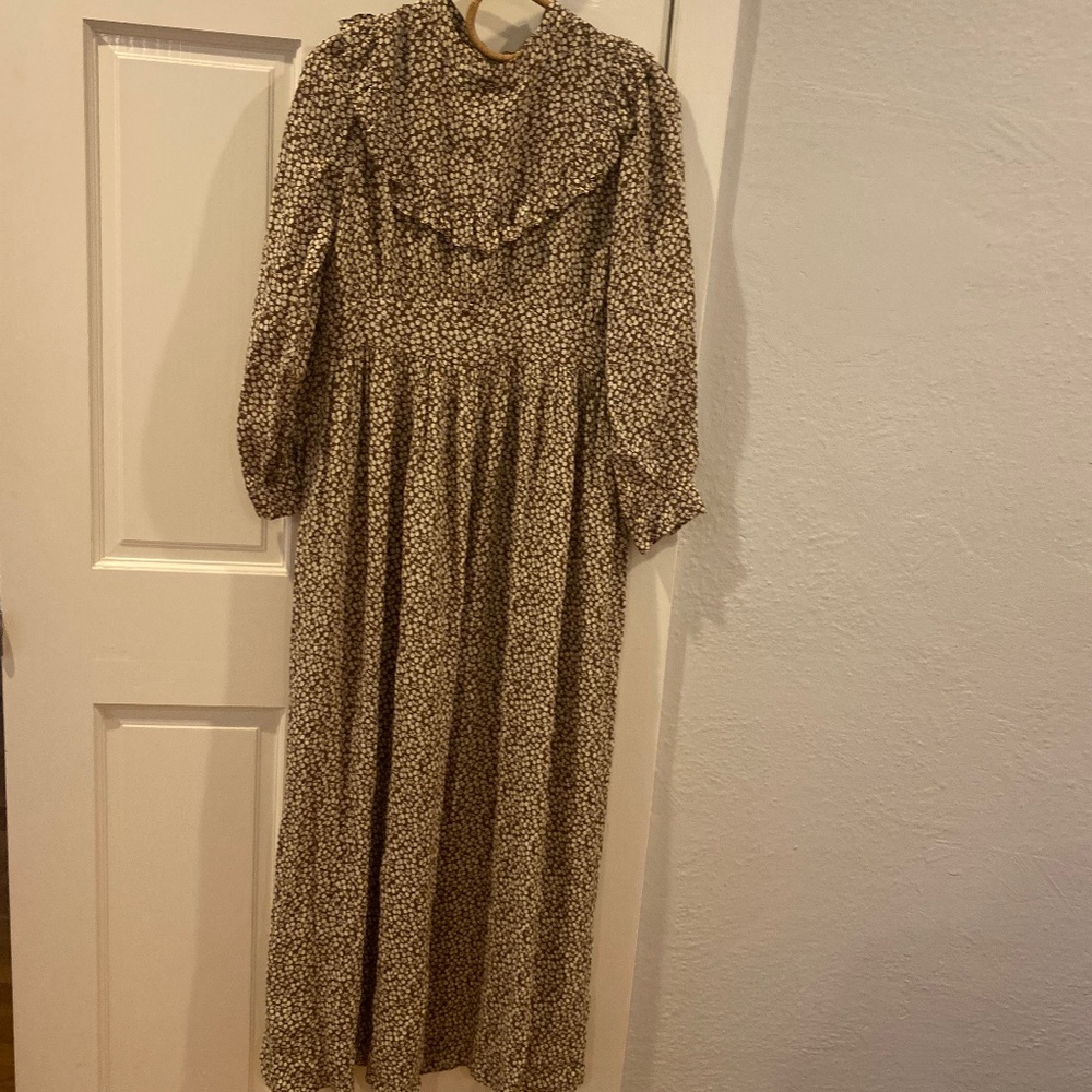 Doen brown cherry dress